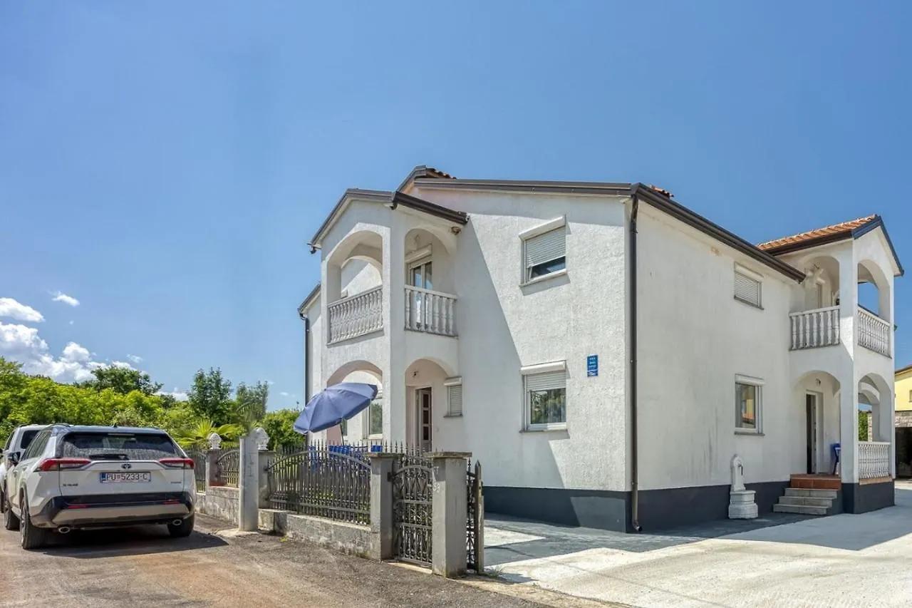 Guest house Marinka Porec Nova Vas  Croatia